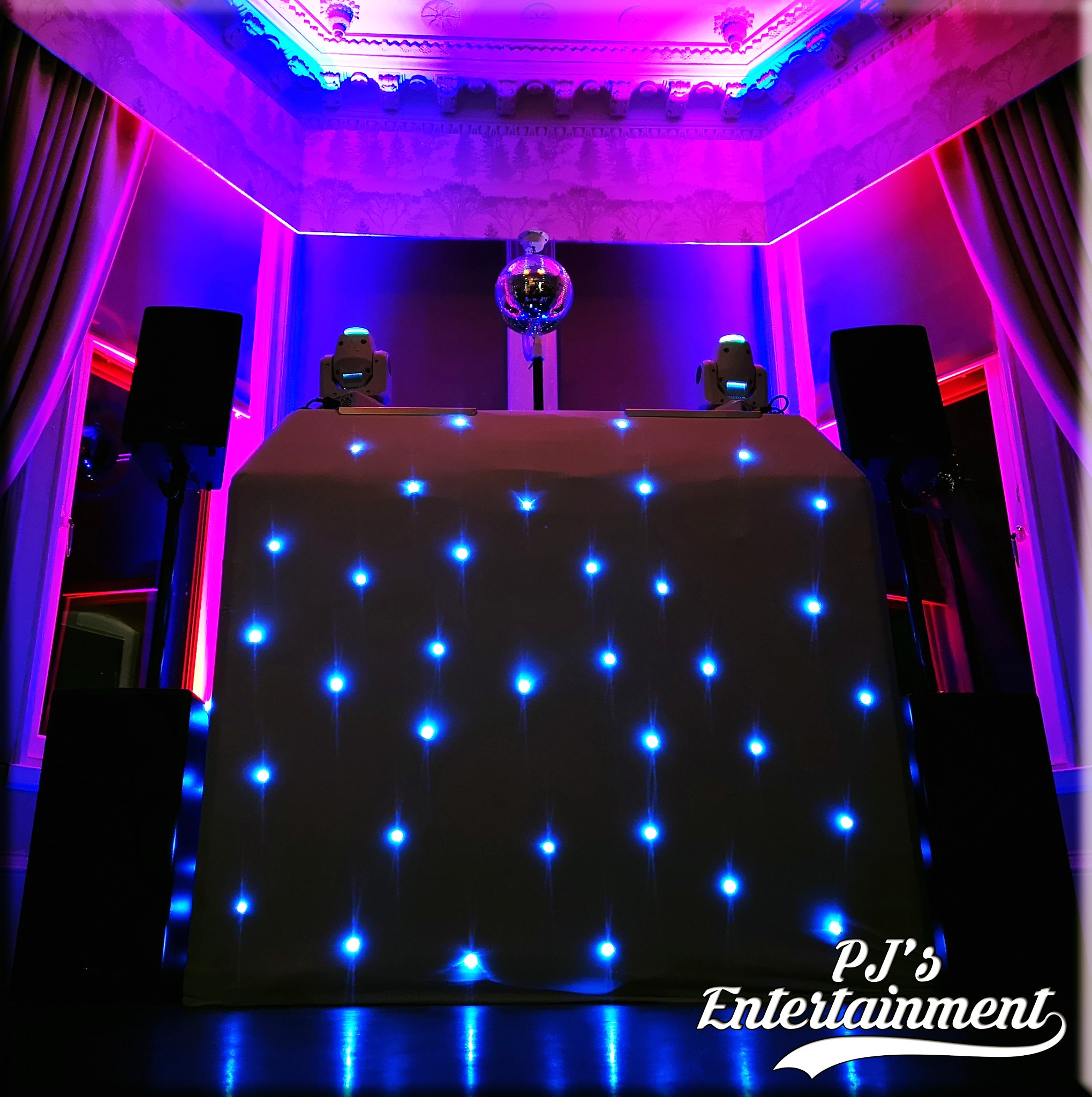 Christmas DJ
DJ
Party DJ 
Personalised DJ 
Music 
Wedding DJ 
DJ Glasgow 
Wedding DJ Glasgow
Party DJ Glasgow 
Professional DJa